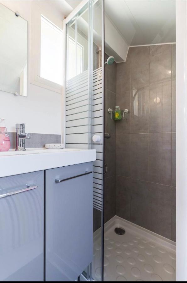 Homelivia, Attic Room -Mansarde Sous Les Toits De Nizza Exterior foto