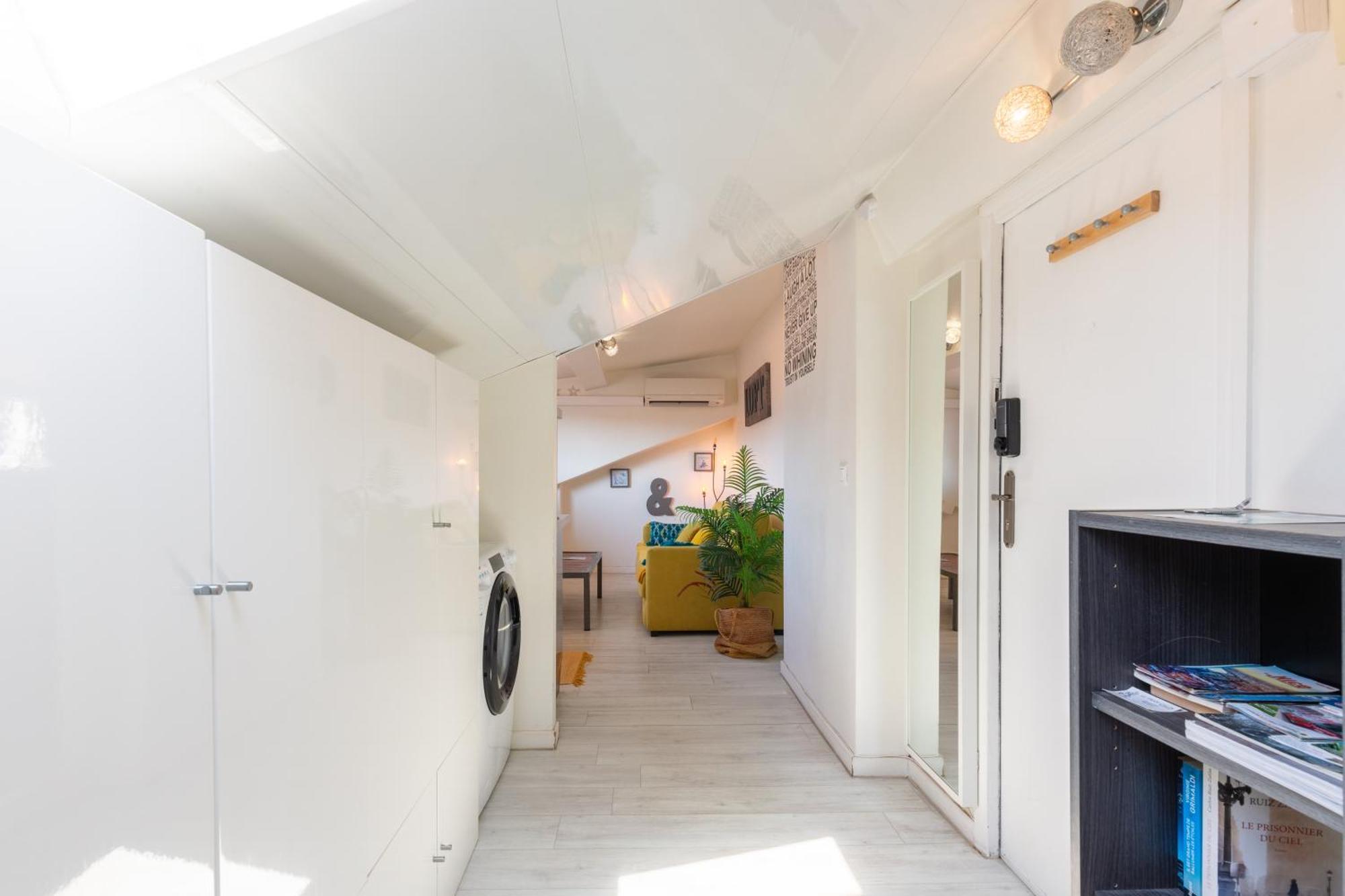 Homelivia, Attic Room -Mansarde Sous Les Toits De Nizza Exterior foto